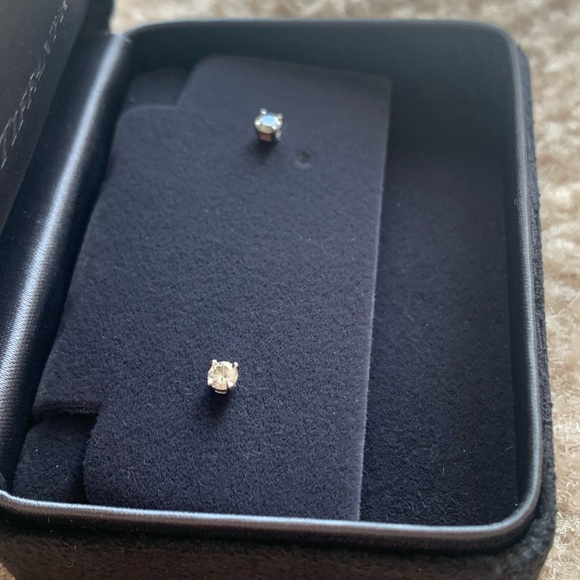 Tiffany & Co Solitaire Diamond Stud Earrings - Picture 6 of 14